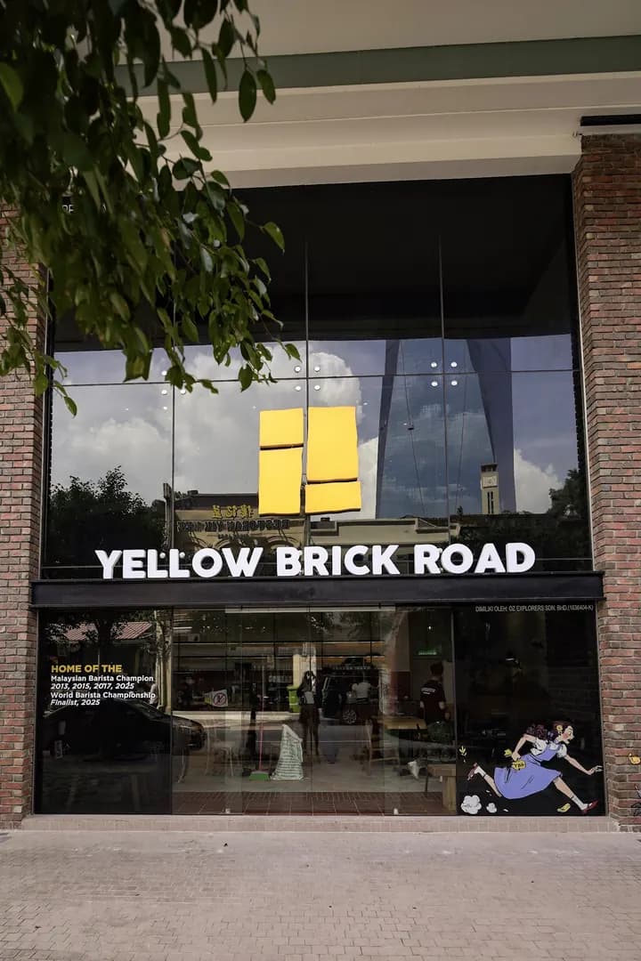 Yellow Brick Road Chinatown photo 2