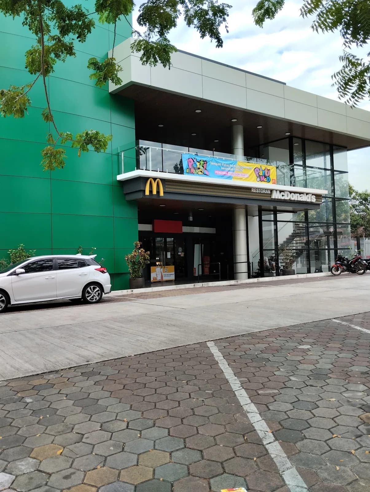 McDonald's Kuah DT
