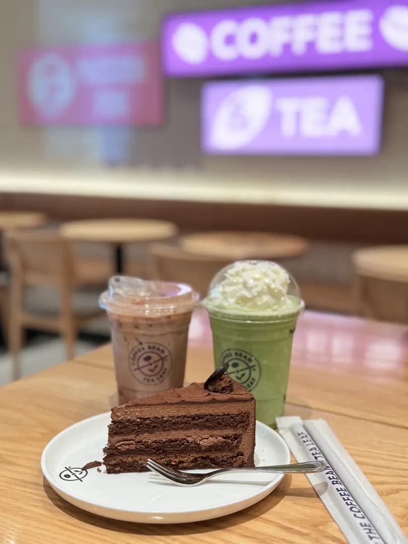 The Coffee Bean & Tea Leaf photo 3