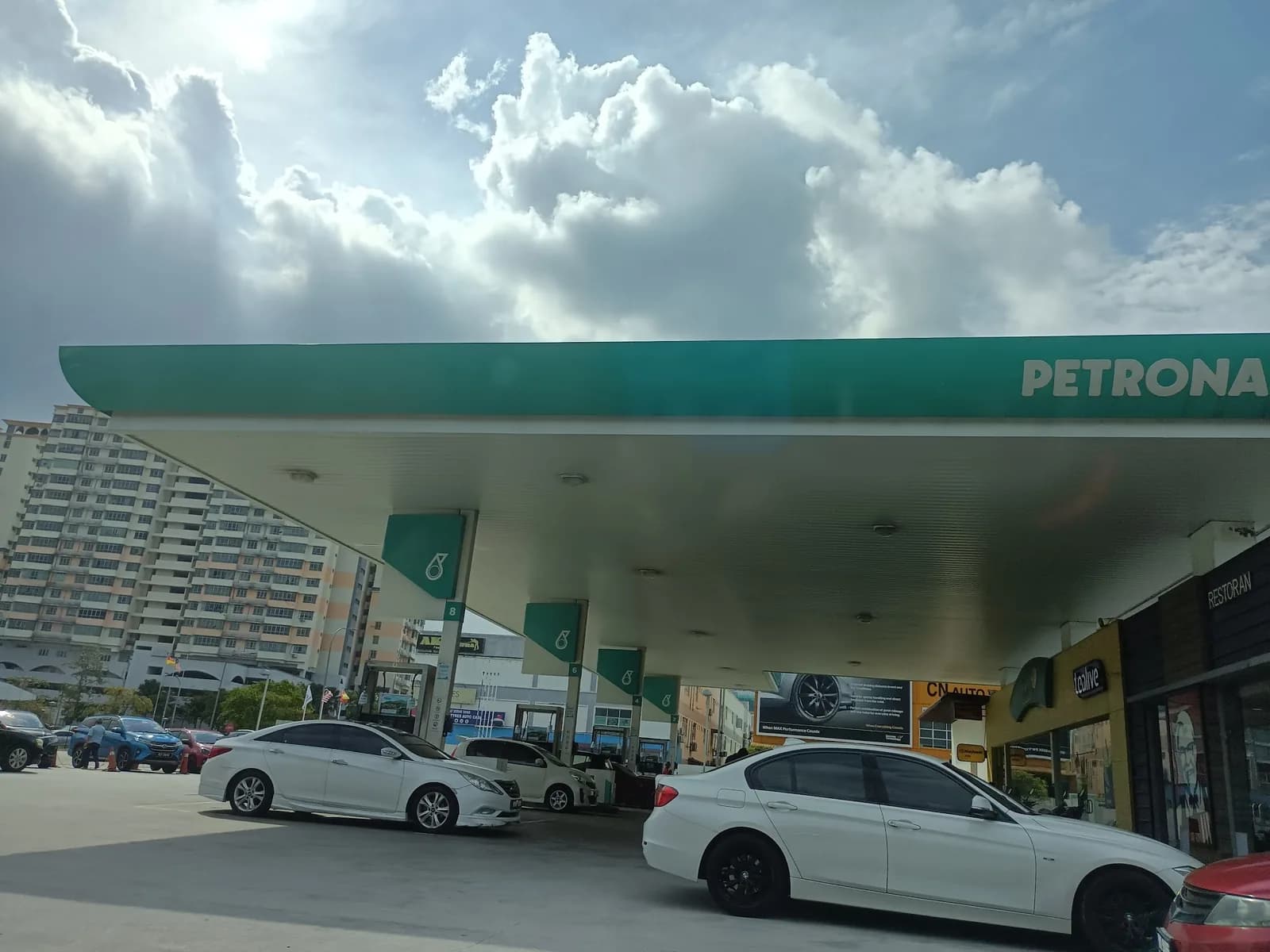 Tealive Petronas Seksyen 15 Shah Alam