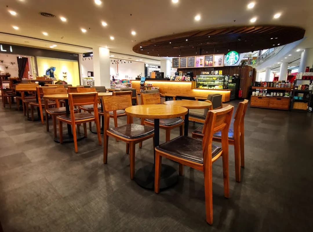 Starbucks Coffee photo 2