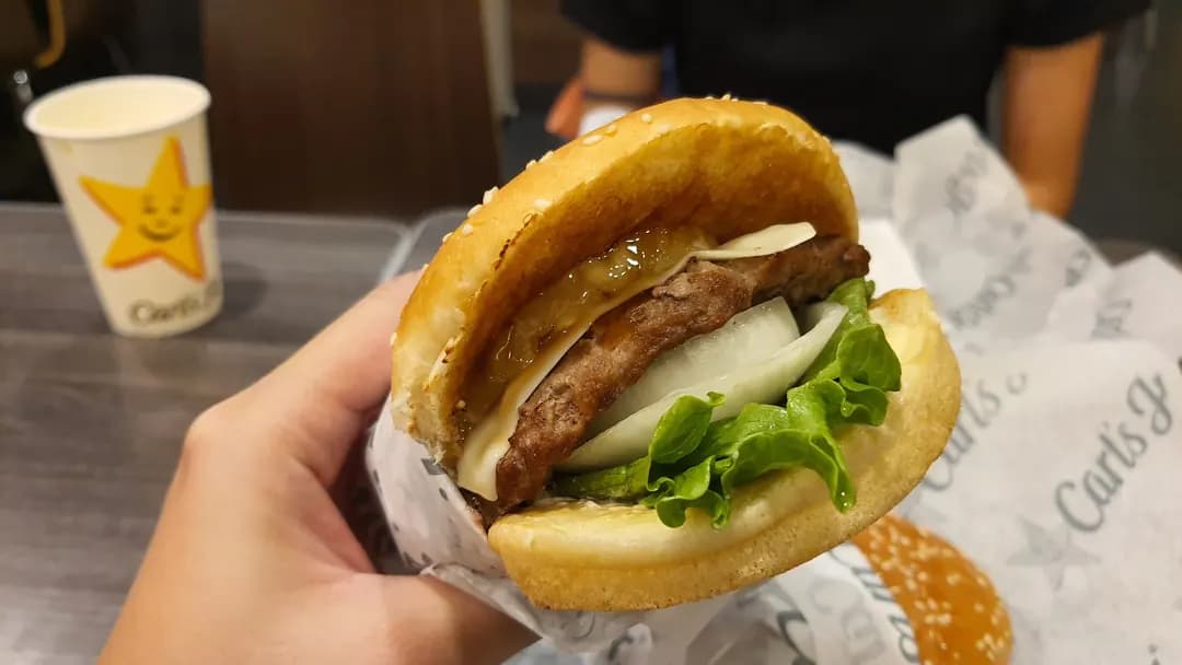 Carl's Jr. - Mid Valley Megamall photo 3