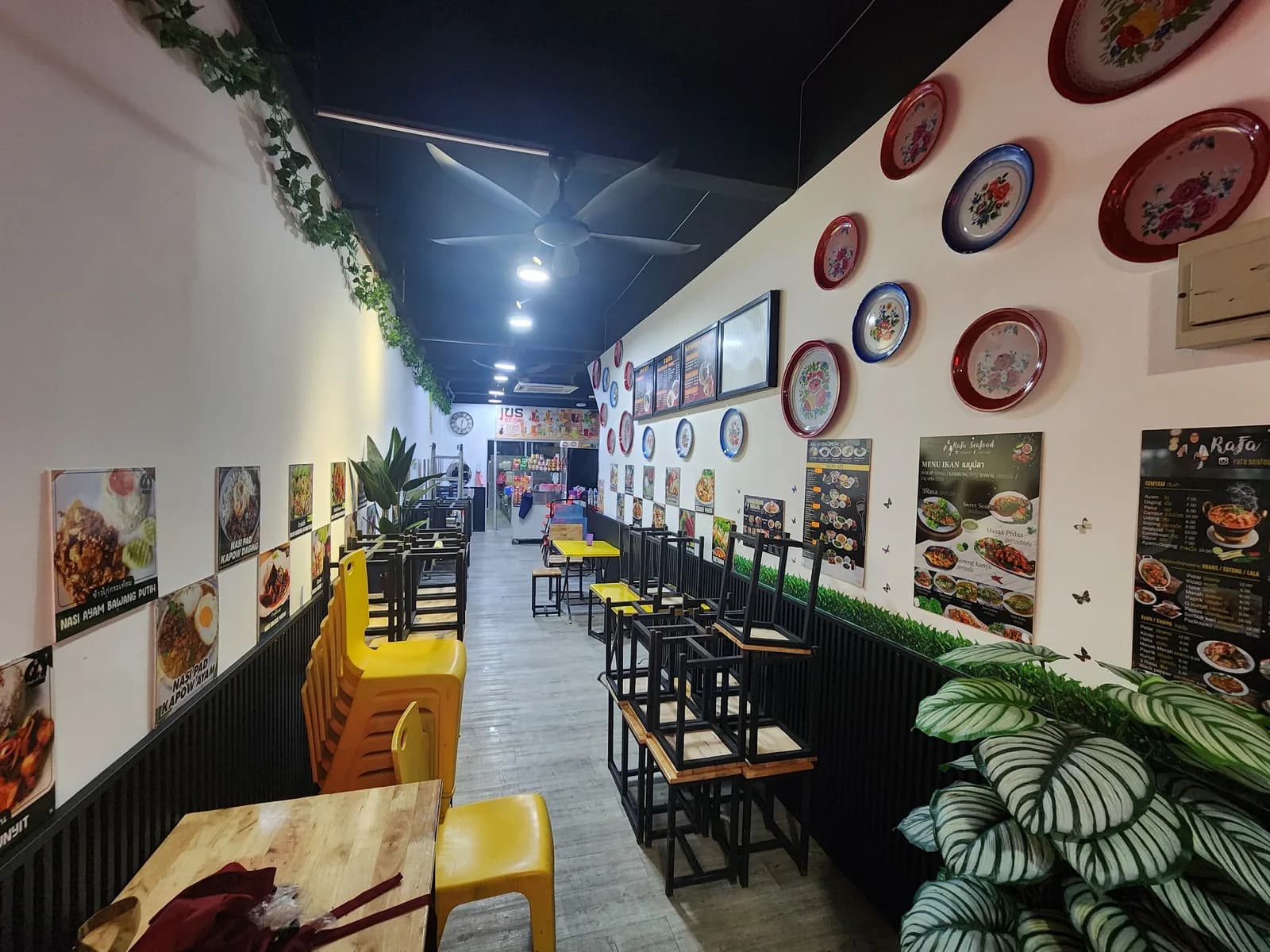 Rafa Seafood Cafe