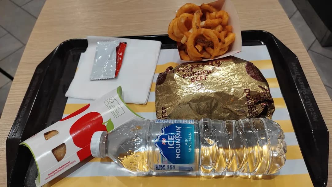 McDonald's BHP Subang Airport DT photo 3