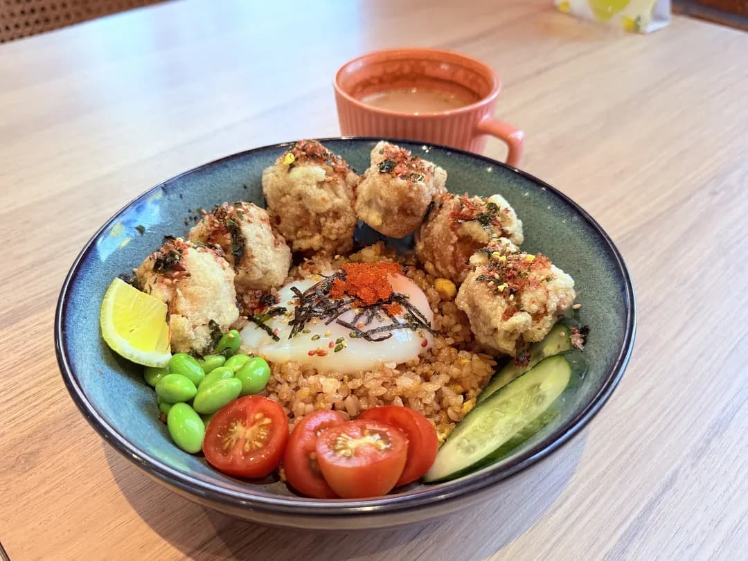 The Lemon Tree • Publika photo 3
