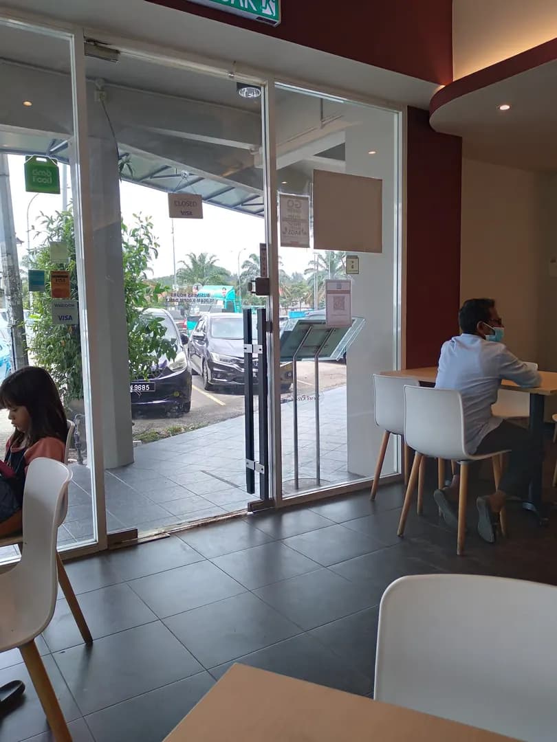 Secret Recipe Bandar Baru Sungai Buloh photo 2