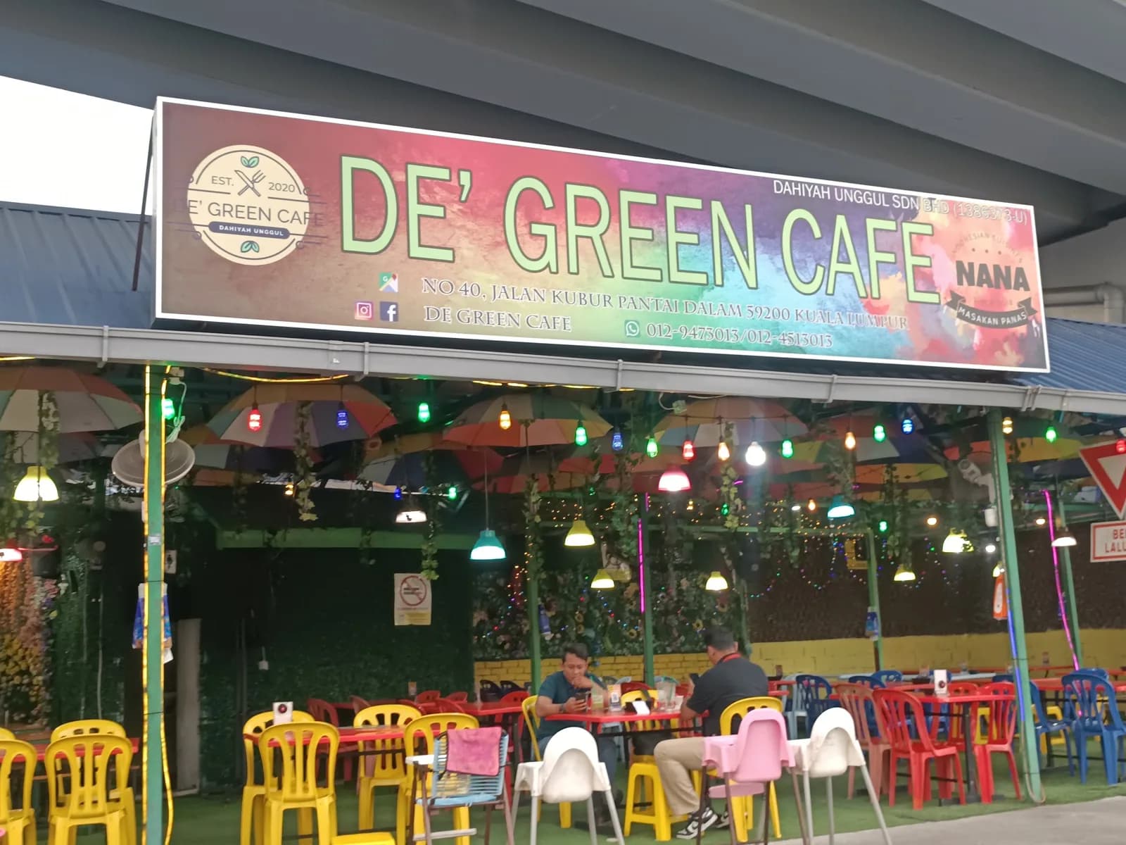 DE' GREEN CAFE