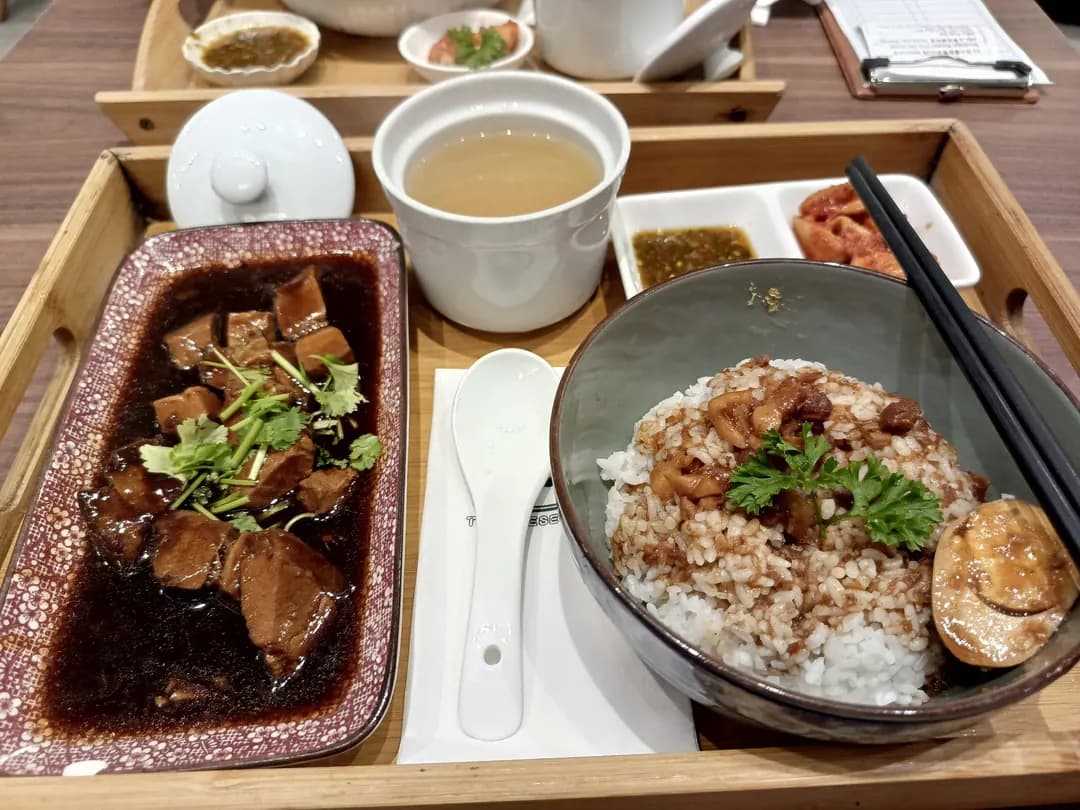 Taiwanese House | 臺式老屋 | PJ Taman Paramount photo 3