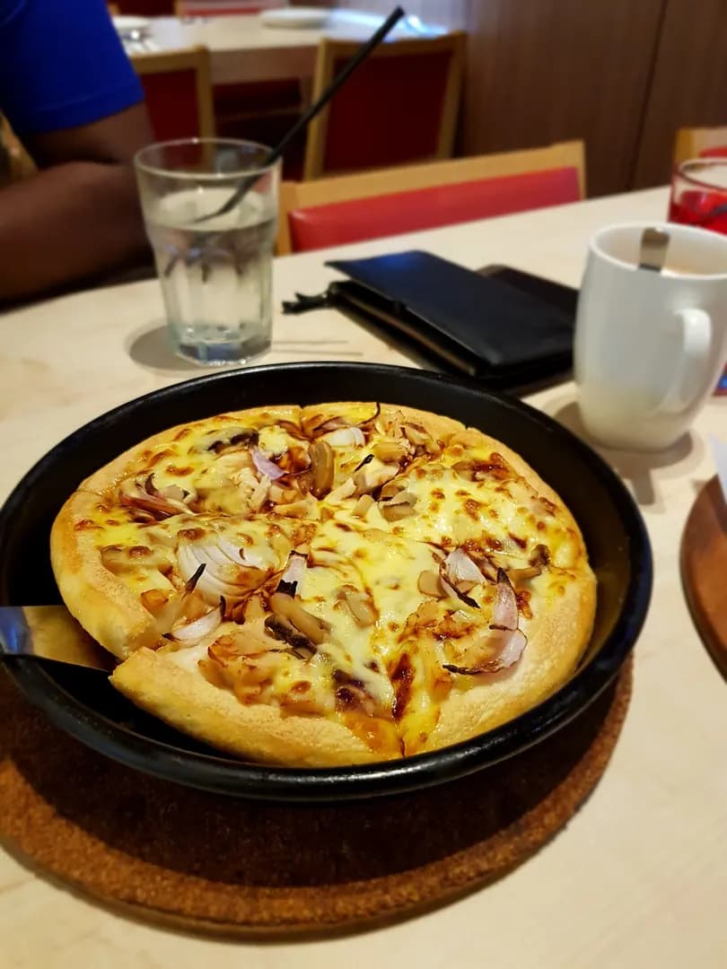 Pizza Hut photo 3