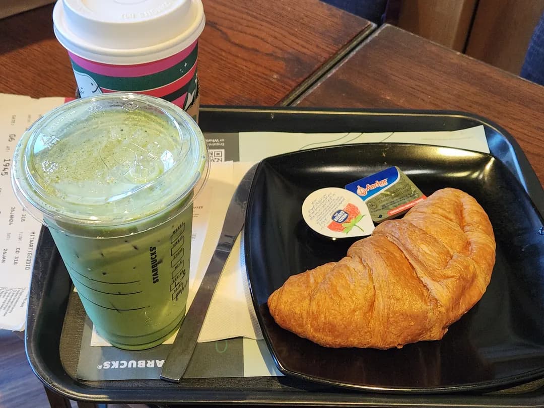 Starbucks photo 3