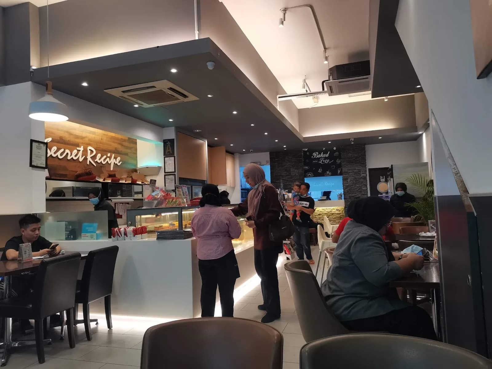 Secret Recipe Trillium Sungai Besi