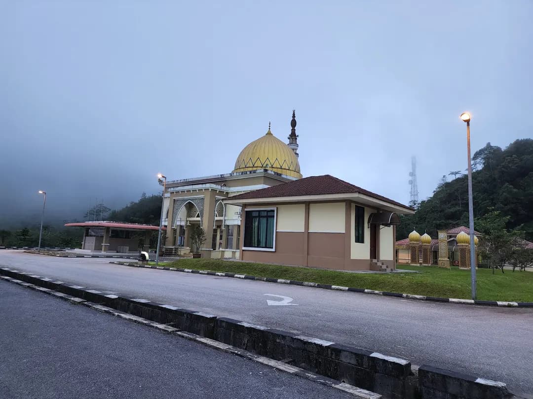 Tapak Perkhemahan, Masjid Long Tan, Lojing Highlands photo 2