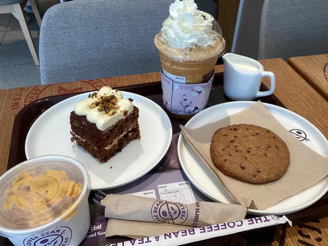 The Coffee Bean & Tea Leaf photo 3
