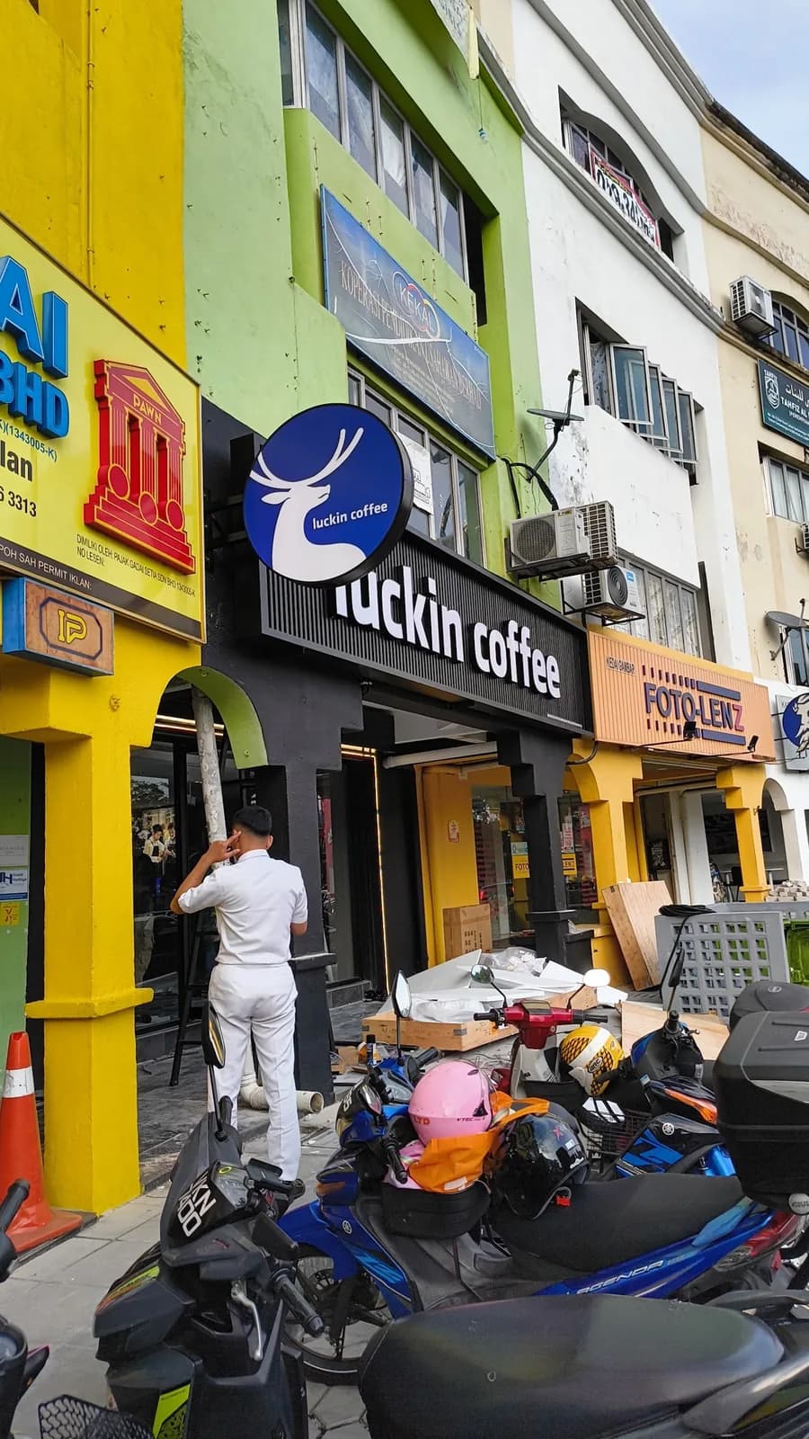 Luckin Coffee - Taman Setiawangsa