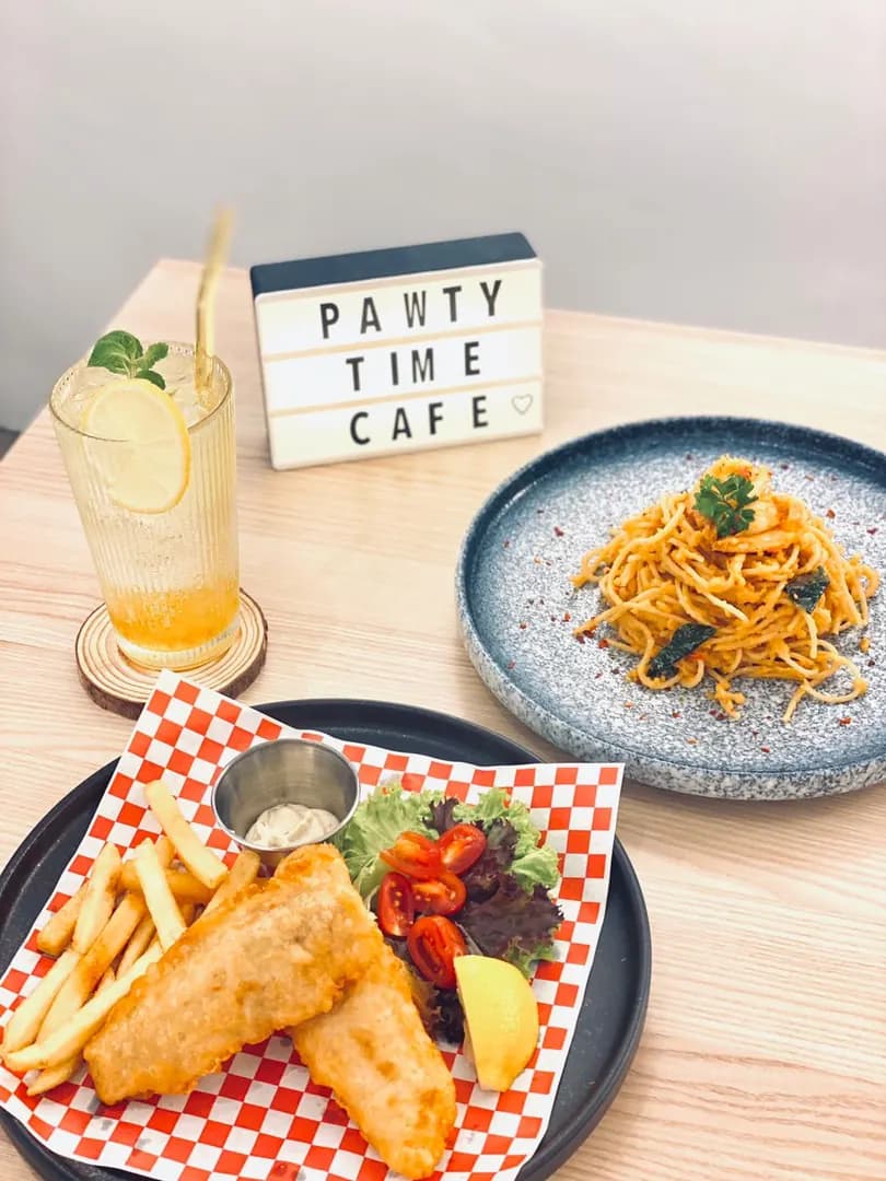 Pawty Time Cafe photo 3
