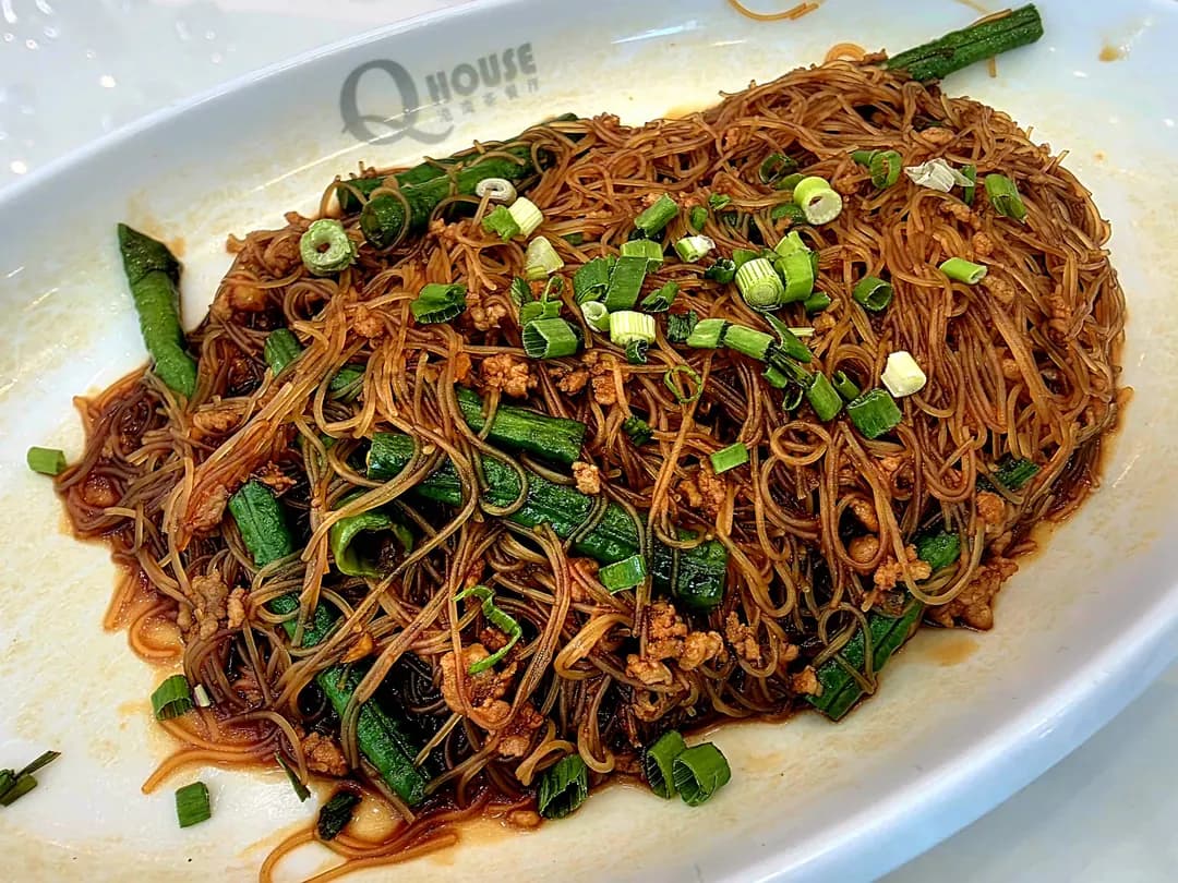 QHouse 港湾茶餐厅 • Setapak photo 3