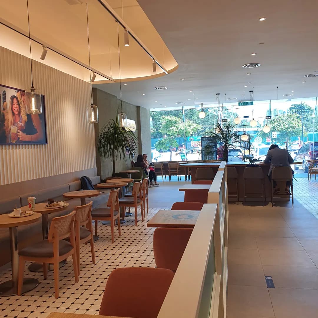 The Coffee Bean & Tea Leaf photo 2