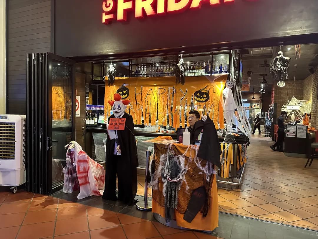 TGI Fridays The Curve photo 2