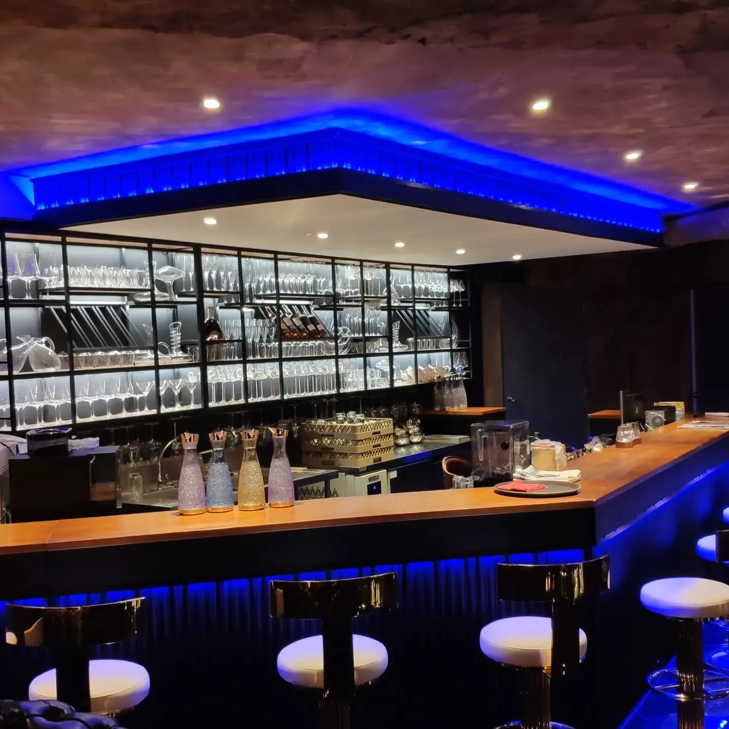 Santorini Lounge • Puchong