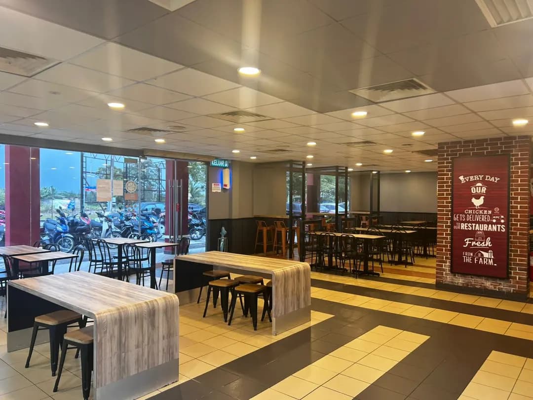 KFC Bandar Tenggara photo 2