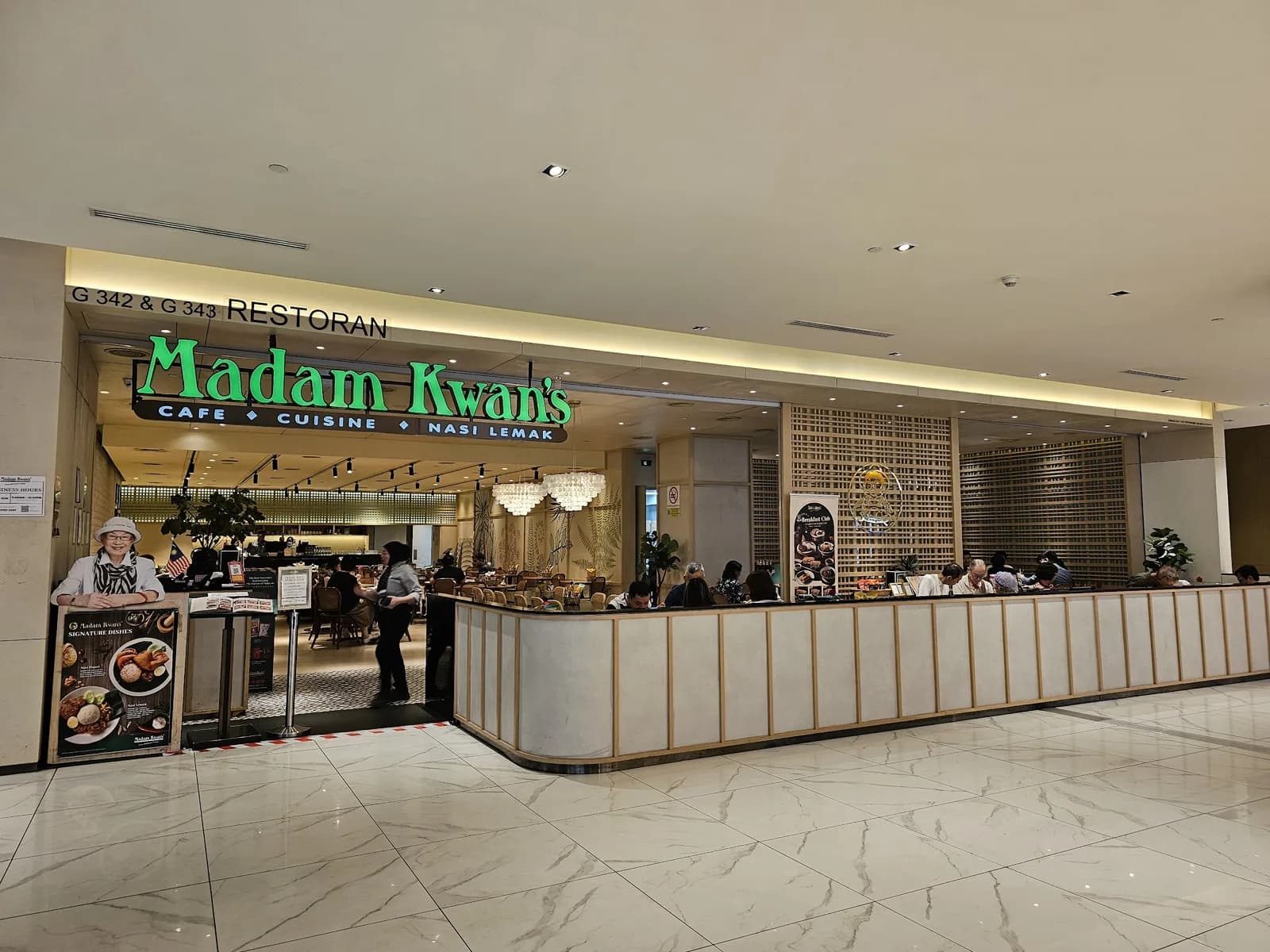 Madam Kwan's • 1 Utama