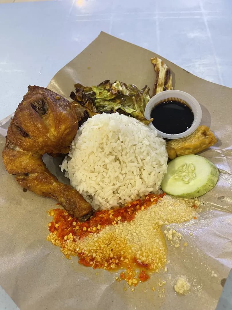 SYOK Ayam Gepuk UTMKL, Gurney Mall photo 2