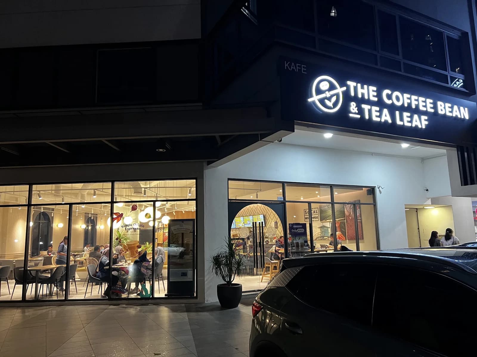 The Coffee Bean & Tea Leaf