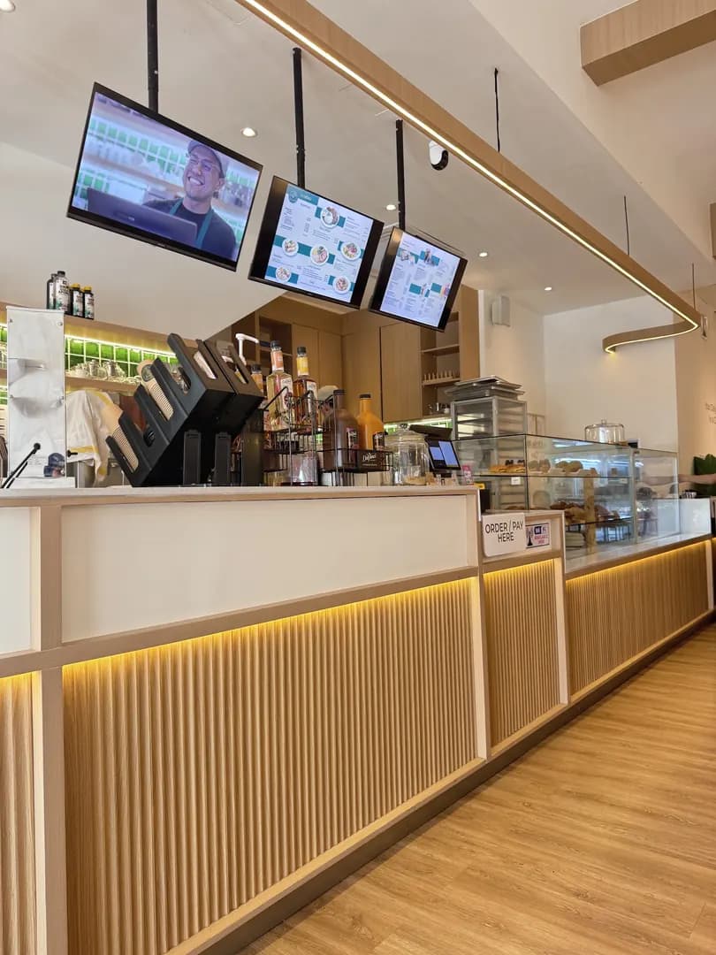 Que Cafe Pastries & Dessert photo 3