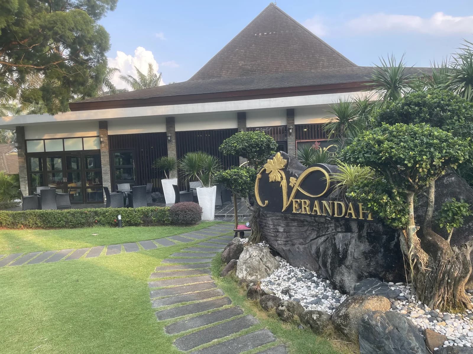 Verandah Restaurant