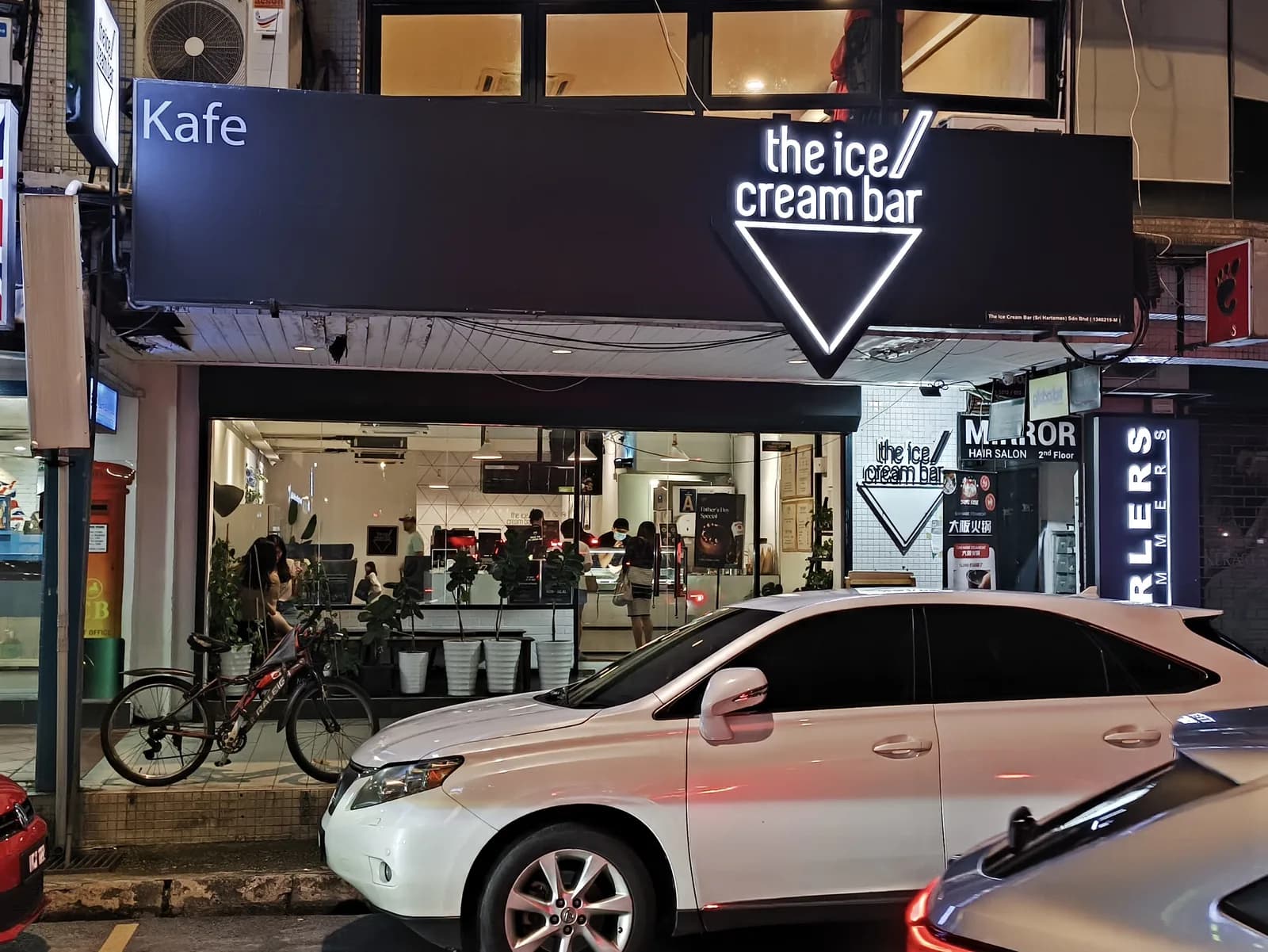 The Ice Cream Bar Hartamas