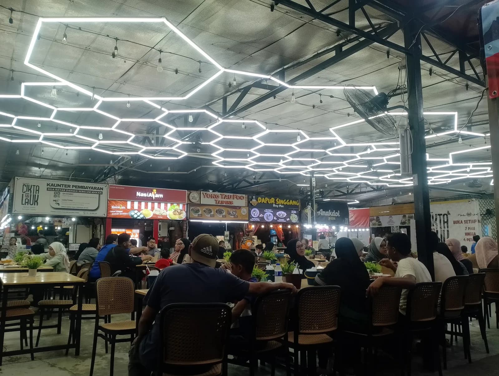 Temu Temu at Cun Cun Corner