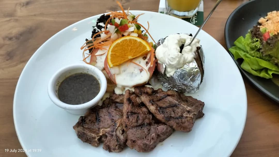 Las Carretas Mexican Restaurant & Bar • Ampang photo 3