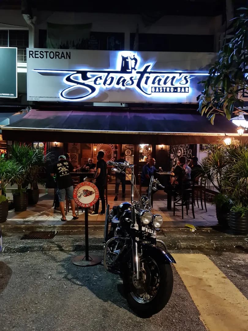 Sebastian's Gastro Bar photo 2