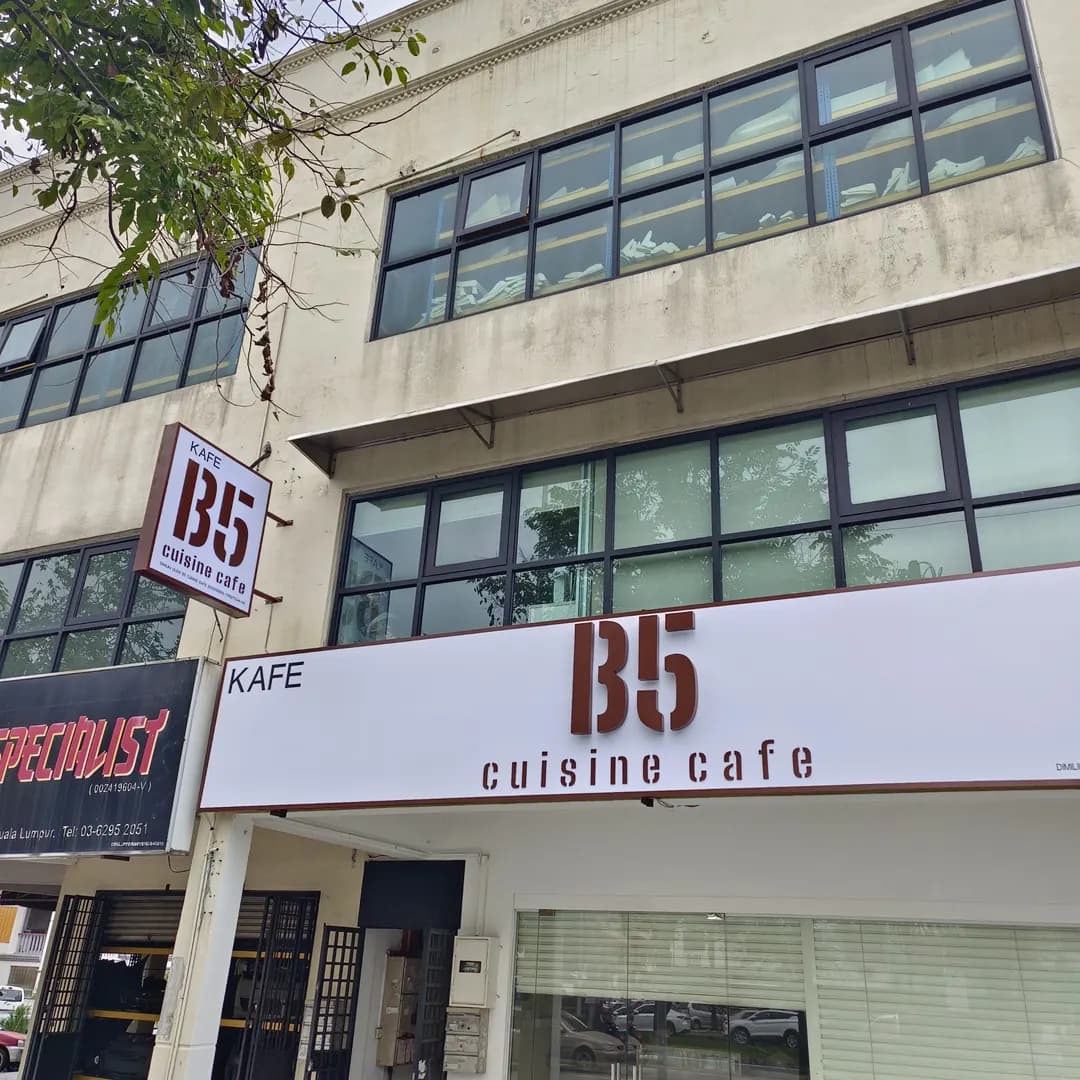 B5 Cuisine Cafe photo 2
