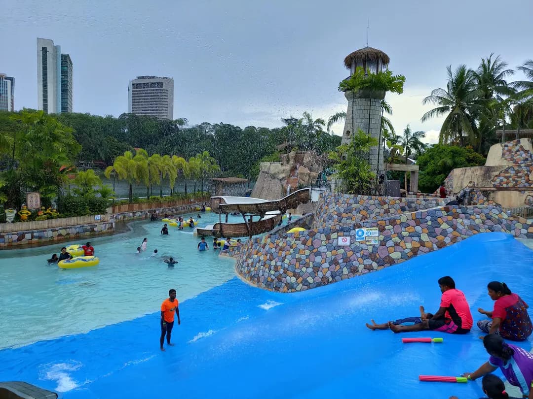 Wet World Water Park Shah Alam photo 2