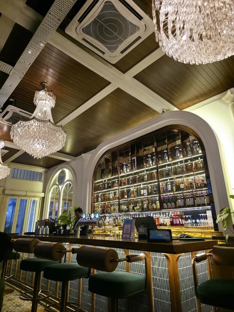 Mona Lisa Kitchen and Bar photo 3