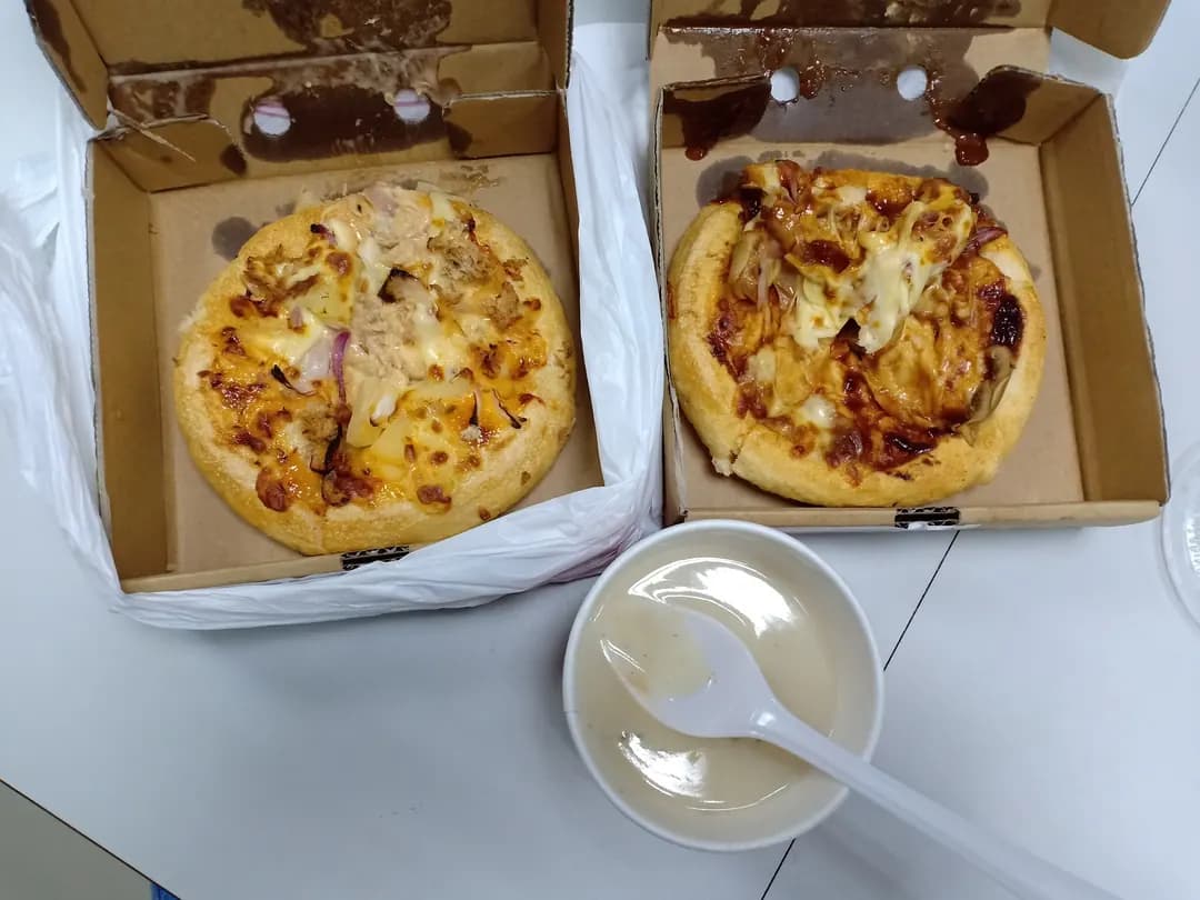 Pizza Hut photo 3