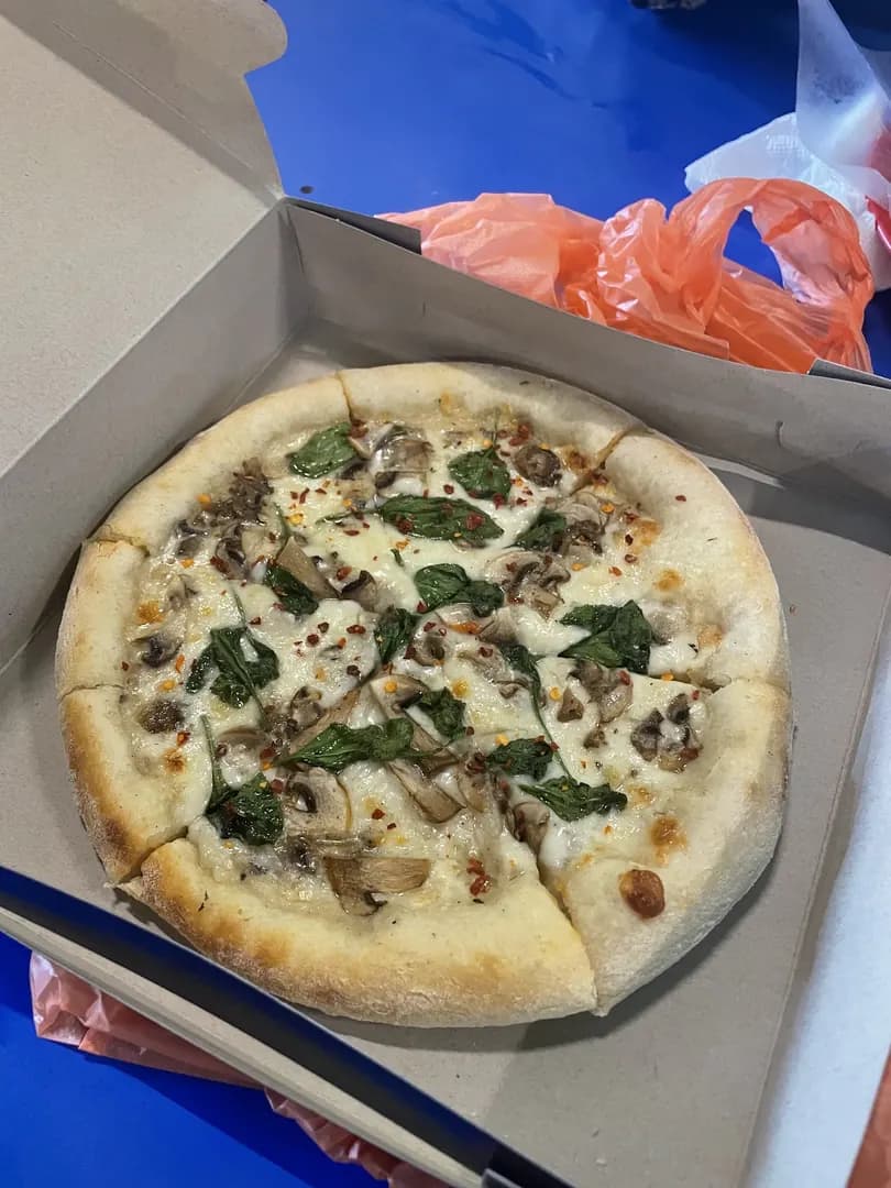 Roadside Pizza (TTDI) photo 3