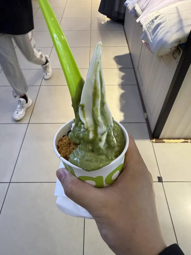 llaollao KSL City Mall photo 3