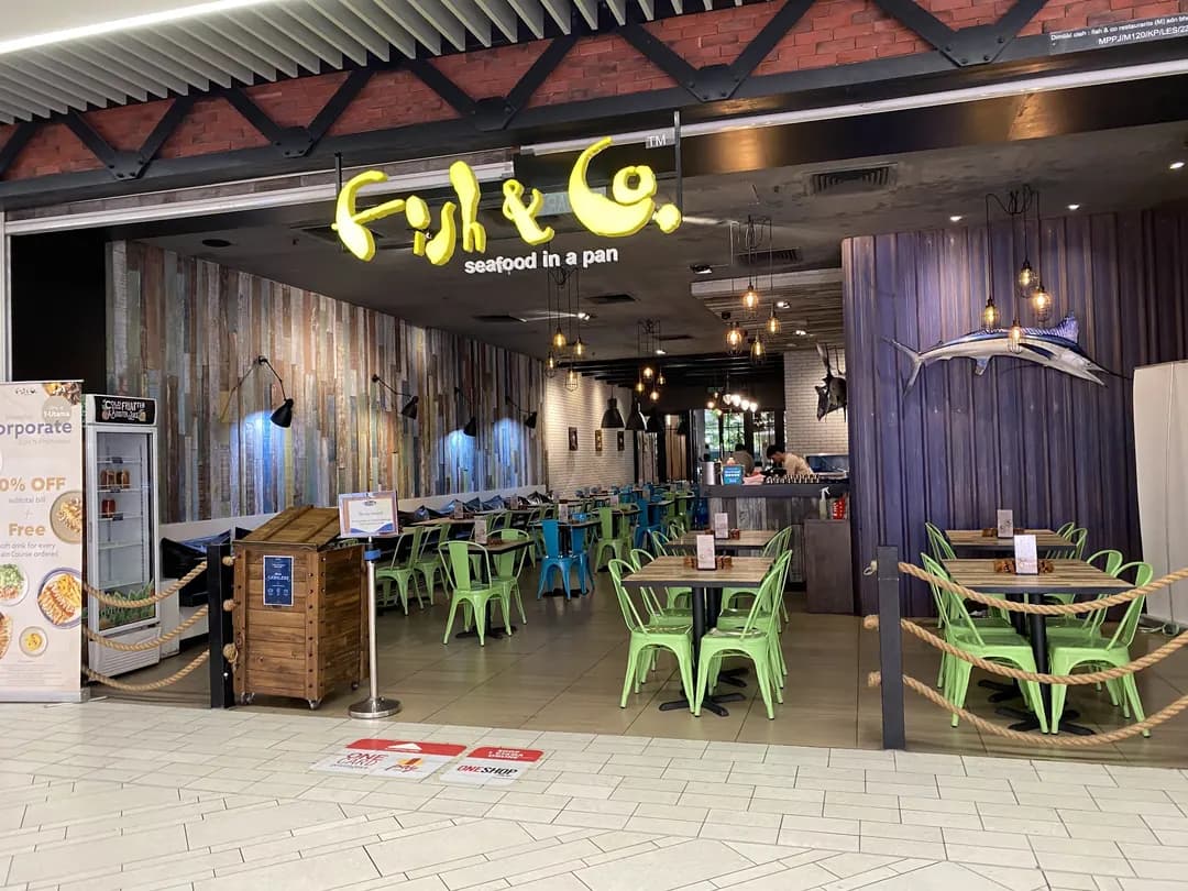 Fish & Co. 1 Utama photo 2