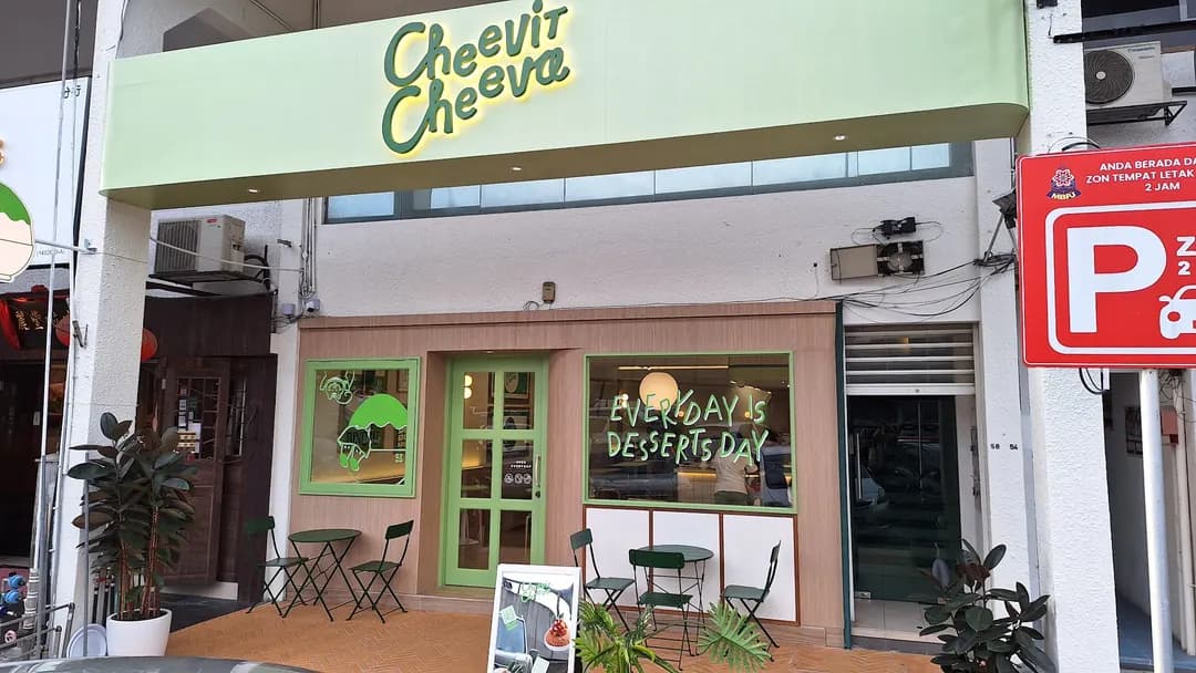 Cheevit Cheeva, Uptown Damansara photo 2