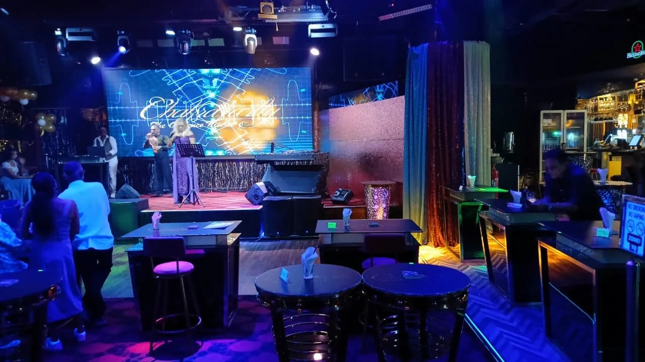 Chakravartty Pub