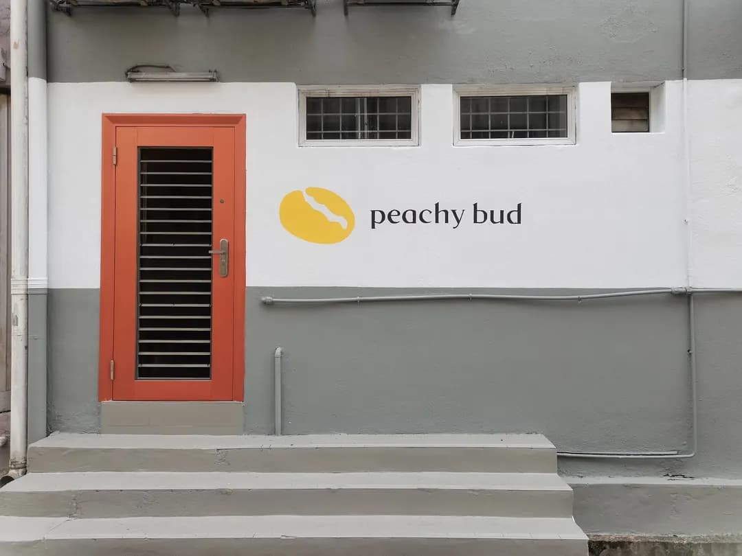 Peachy Bud photo 2