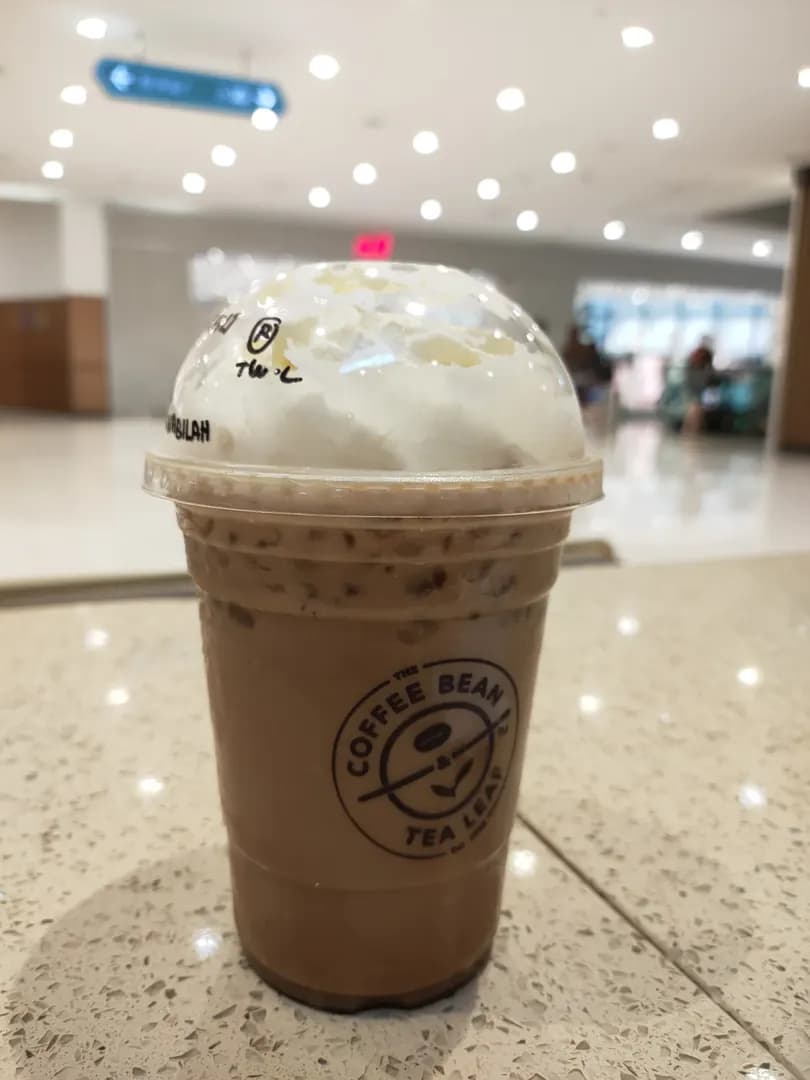 The Coffee Bean & Tea Leaf photo 3