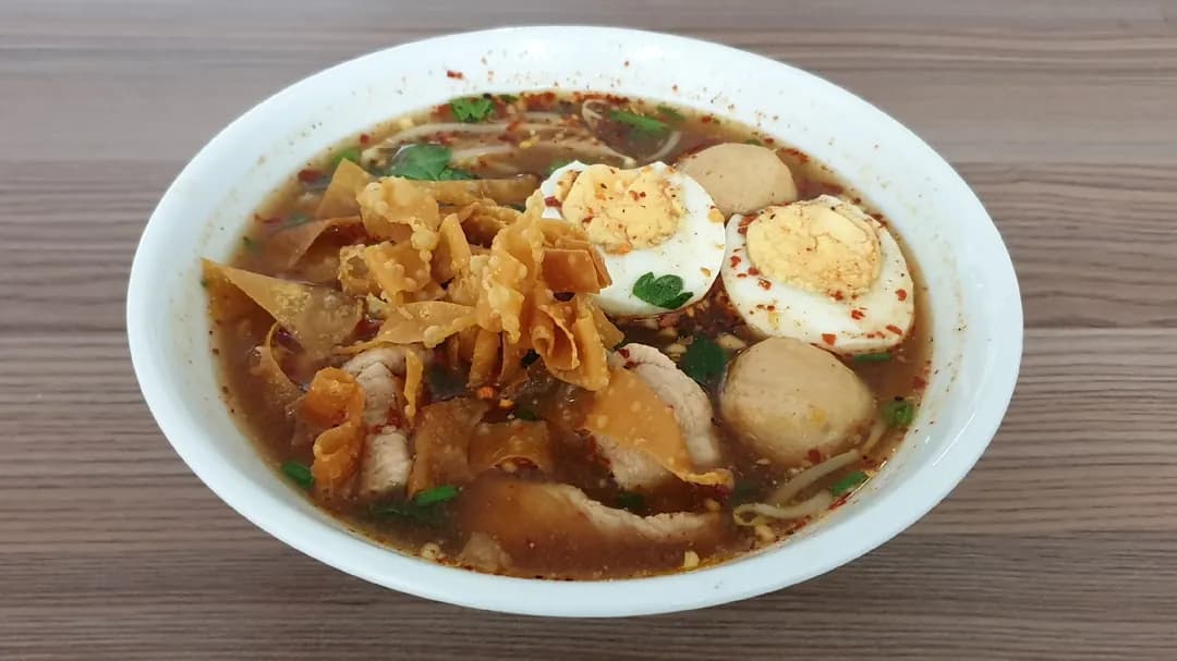 Yummy Tummy Thai Noodles Cafe photo 2