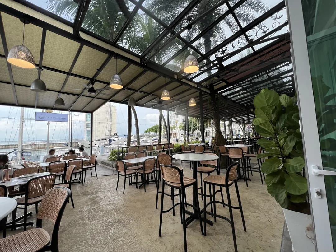 Oyster N Seafood Bar - by the Quay photo 2