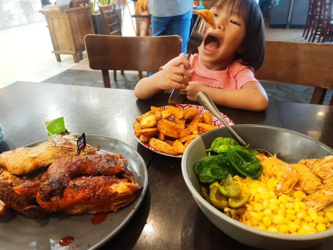 Nando's AEON Bukit Indah photo 3