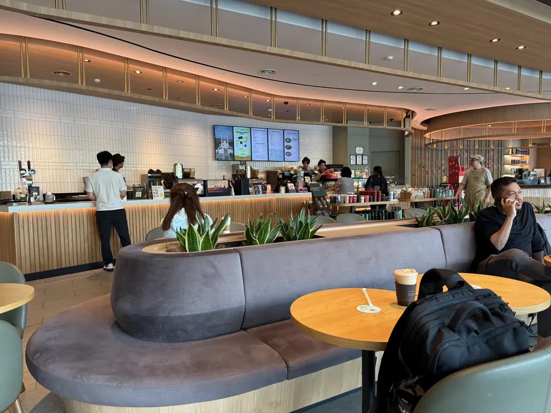 Starbucks RESERVE photo 2