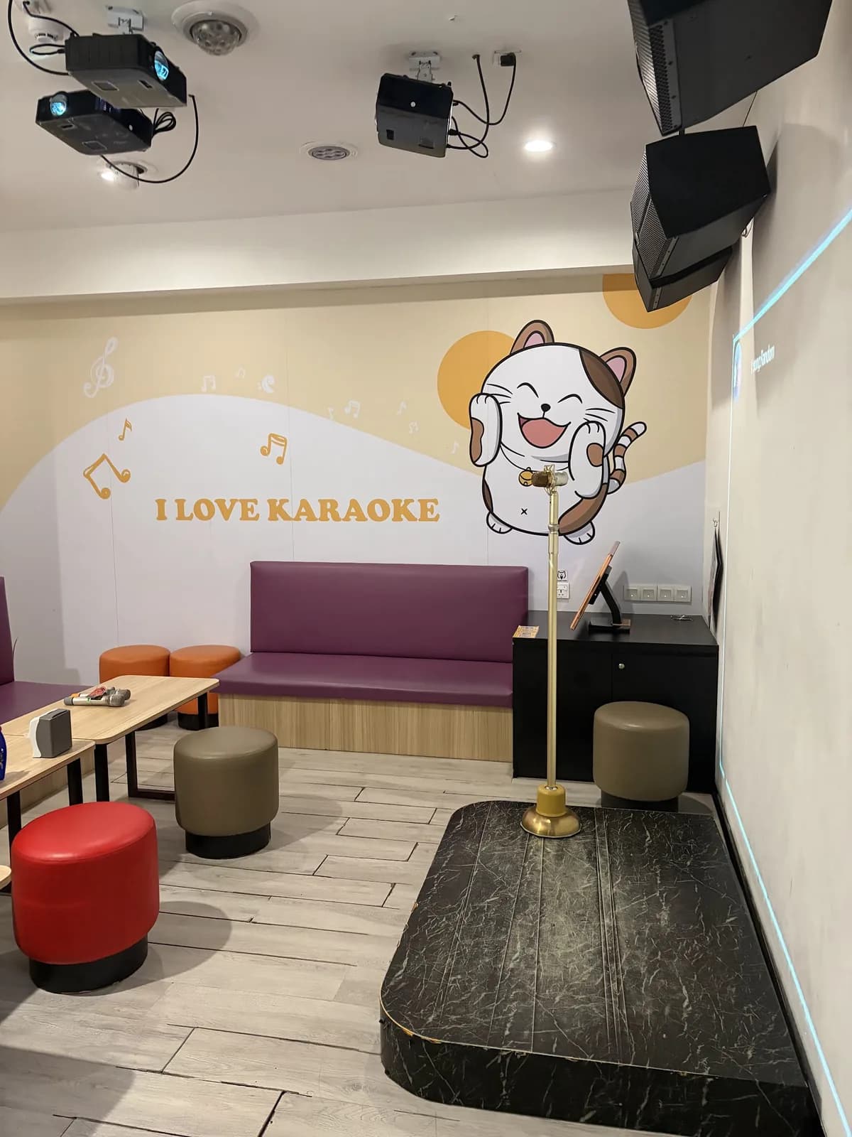 Karaoke Manekineko Bukit Bintang