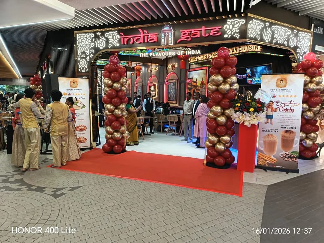 India Gate Restaurant - 1 Utama photo 2